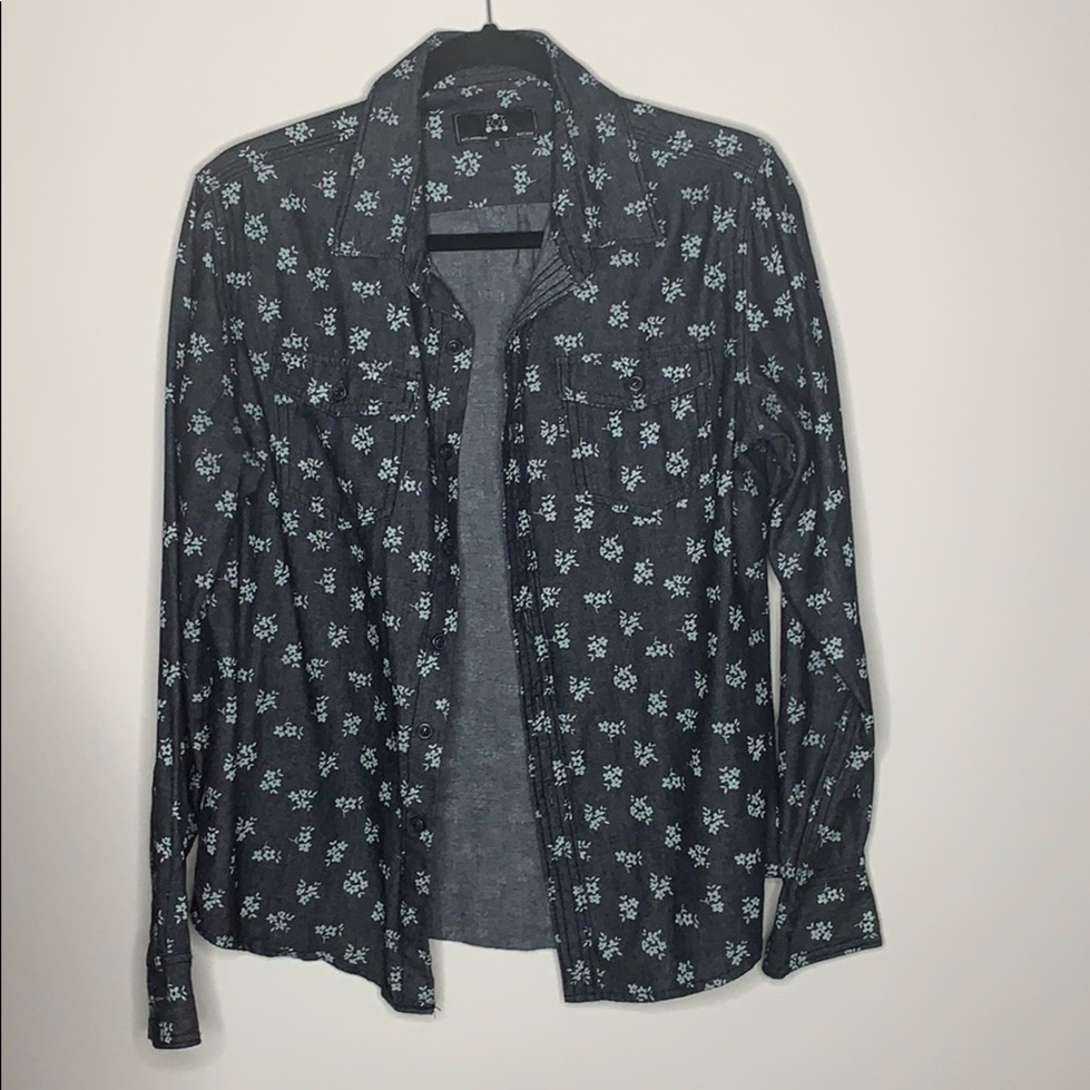 Zak button down size S